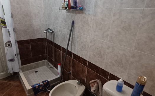 Próximo A La Rambla Casa En Planta Alta Apta Para Vivienda O Comercio/consultorios