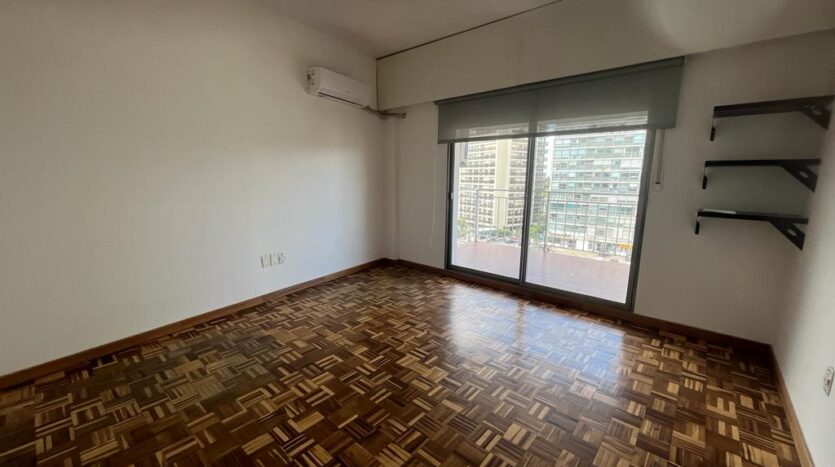 Muy Próximo Av. Italia Y Caldas