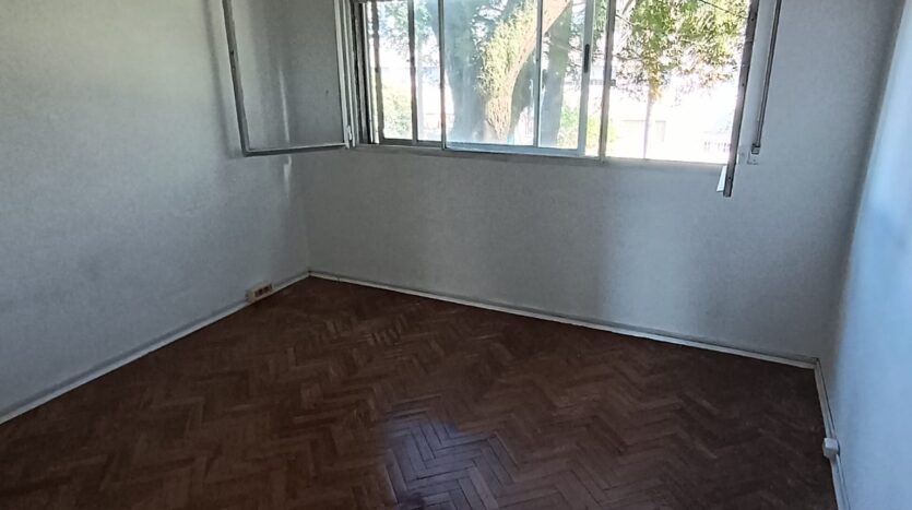 Muy Próximo Av. Italia Y Caldas