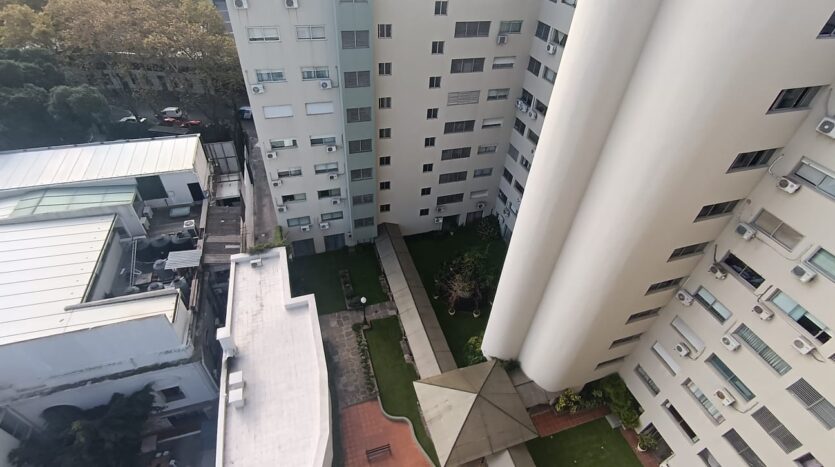 Muy Próximo Av. Italia Y Caldas
